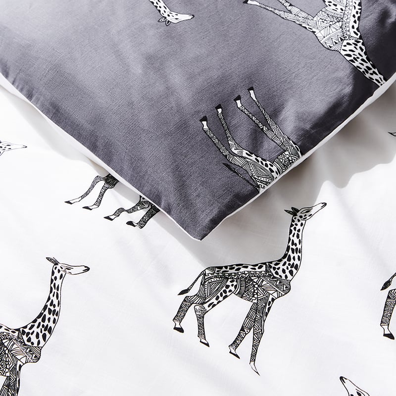 Melman Quilt Cover Set White