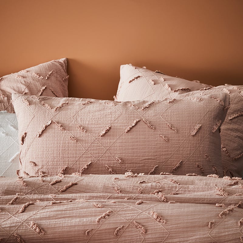Nova Pink Quilt Cover