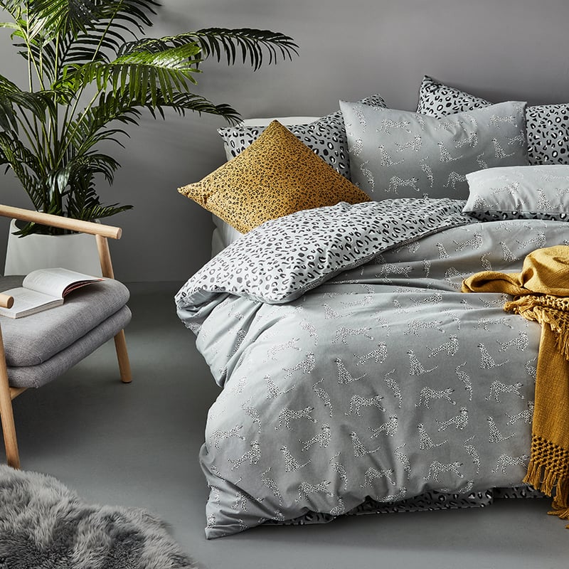 Novelty Printed Grey Cheetah Flannelette Quilt Cover Set