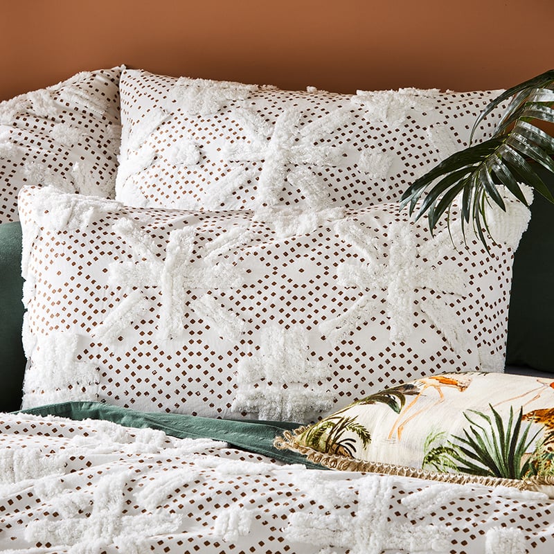 Alira Natural Chenille Quilt Cover