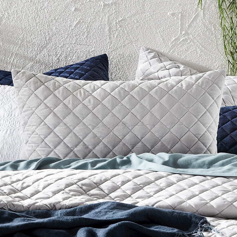 Aria Silver Quilted Velvet Quilt Cover