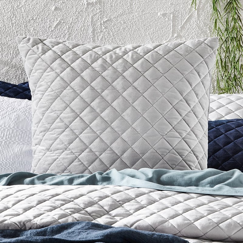 Aria Silver Quilted Velvet Quilt Cover
