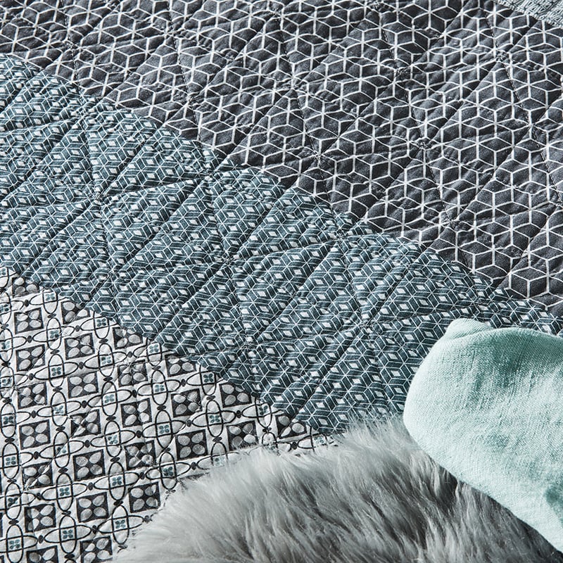 Riku Slate Quilted Quilt Cover