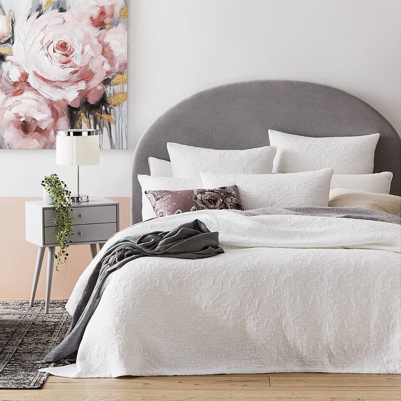 European Collection Sintra Snow Coverlet
