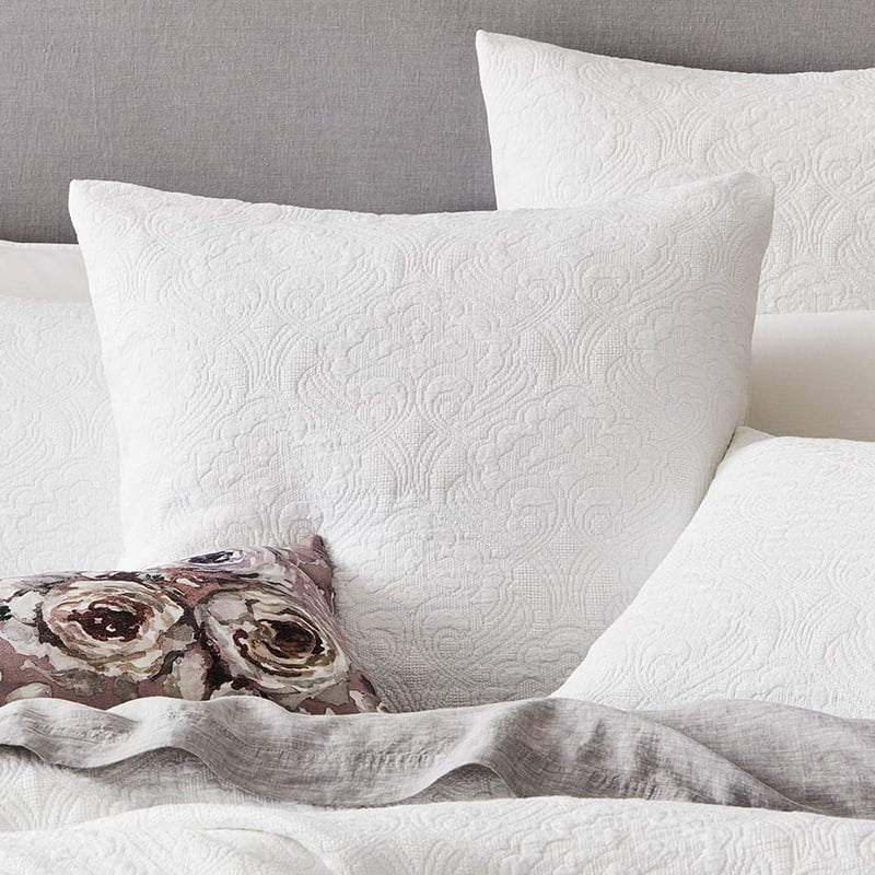European Collection Sintra Snow Coverlet