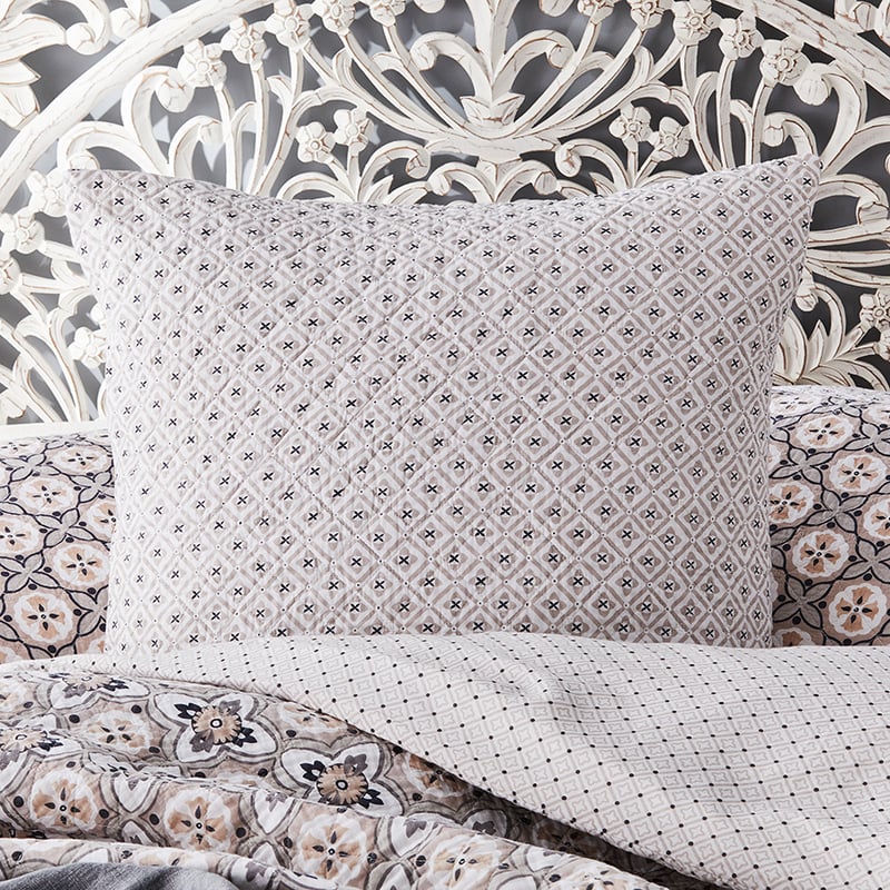 Kashmir Natural Quilted Quilt Cover