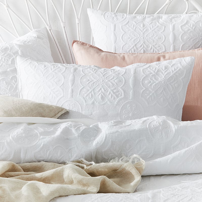 Willa Quilted White Quilt Cover