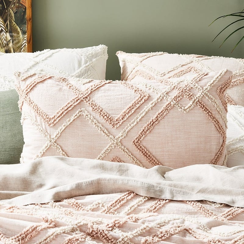 Bonnie Blush Chenille Quilt Cover  