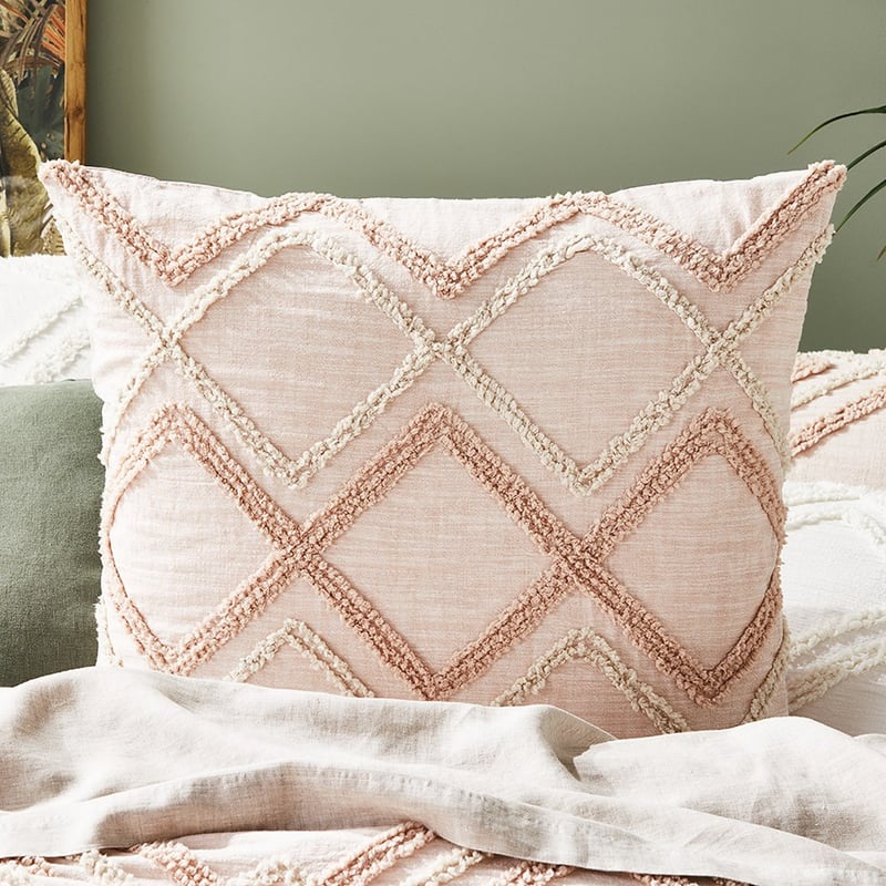 Bonnie Blush Chenille Quilt Cover  