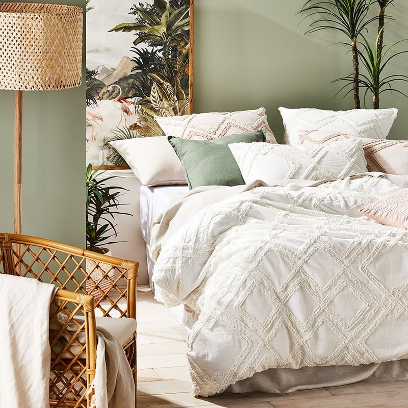 Bonnie Natural Chenille Quilt Cover 