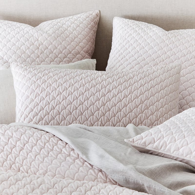 Waves Shell Quilted Velvet Quilt Cover 