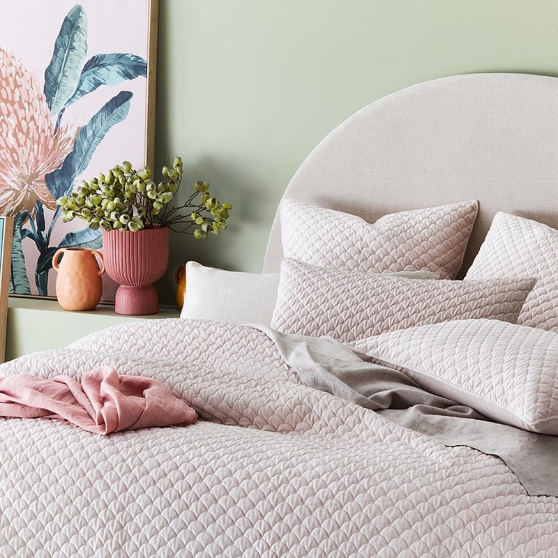 Waves Shell Quilted Velvet Quilt Cover 
