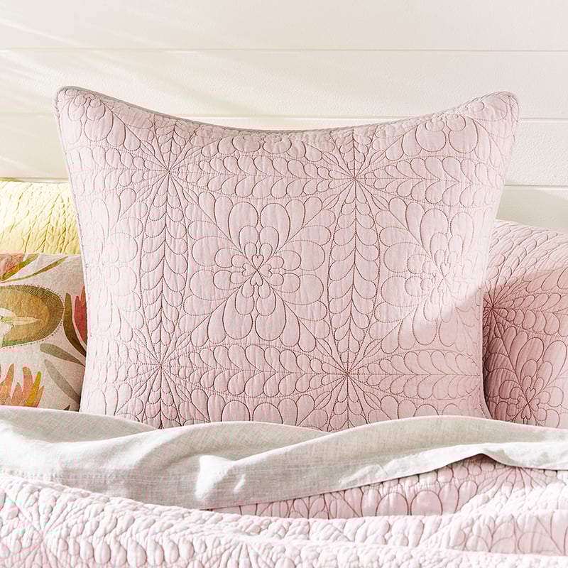 Daisy Quilted Petal Quilt Cover