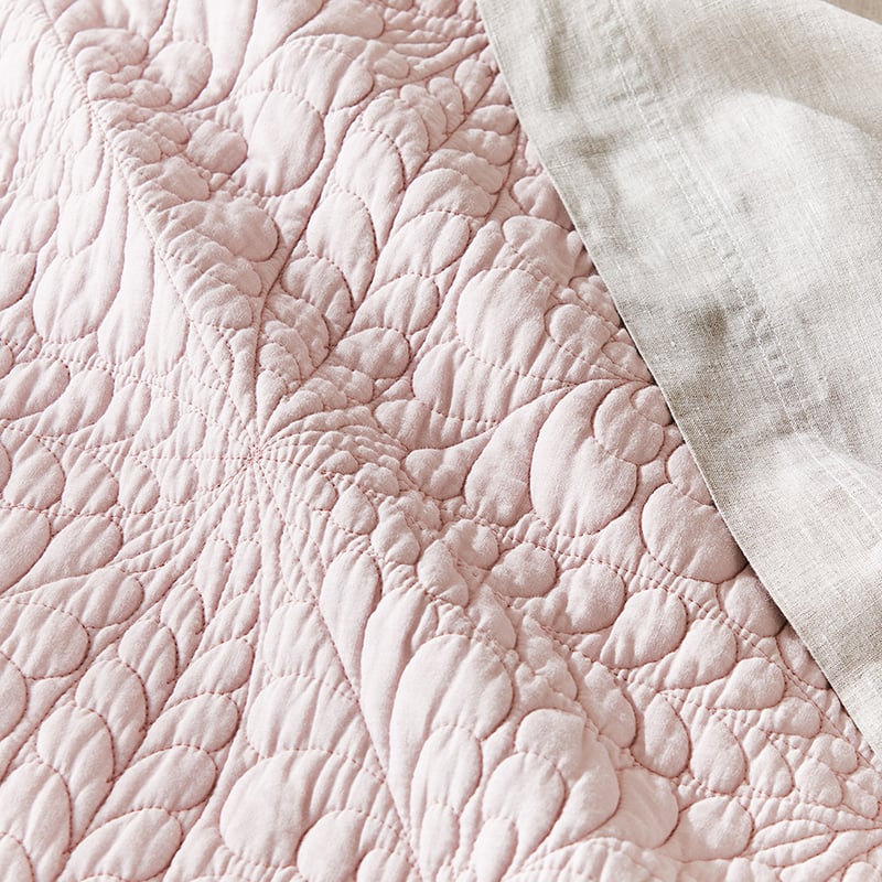 Daisy Quilted Petal Quilt Cover