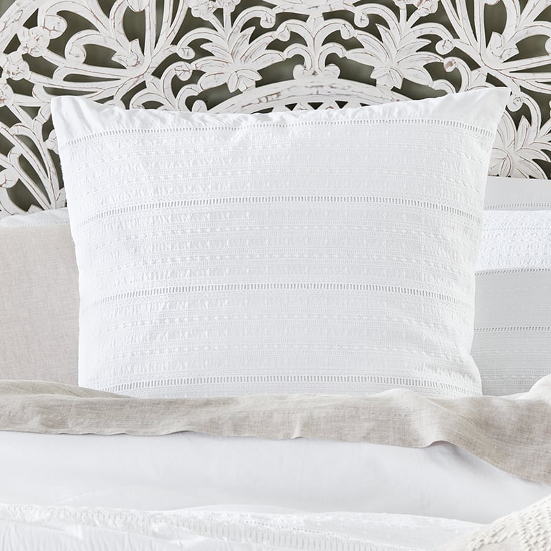 Cora White Quilt Cover