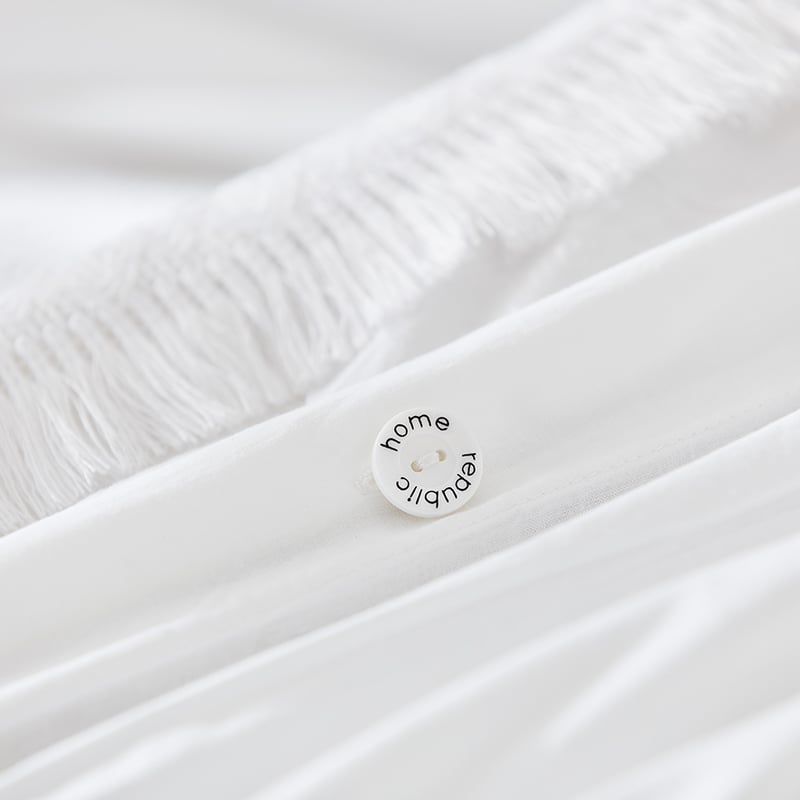 Cora White Quilt Cover