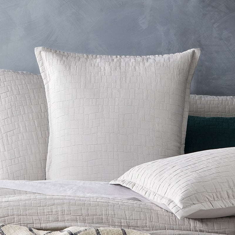 Mila Matelasse Silver Quilt Cover