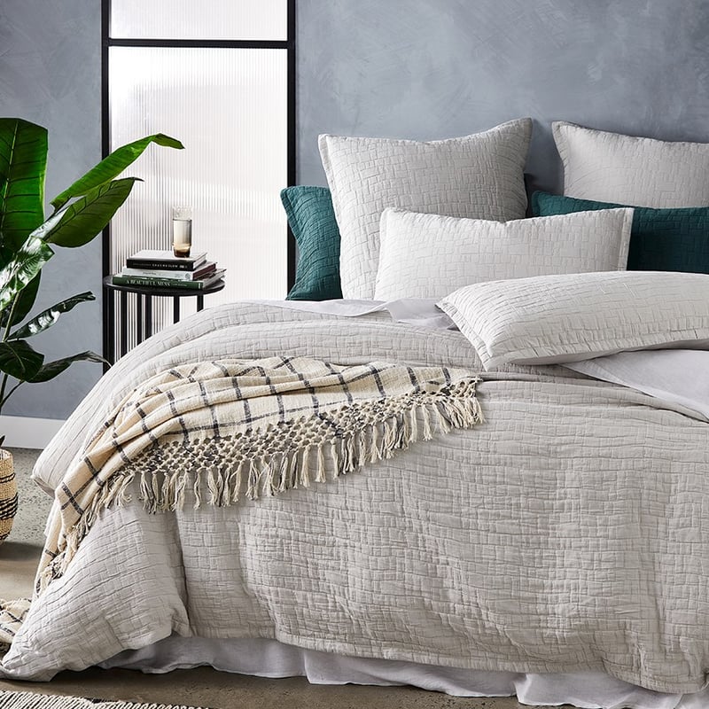 Mila Matelasse Silver Quilt Cover