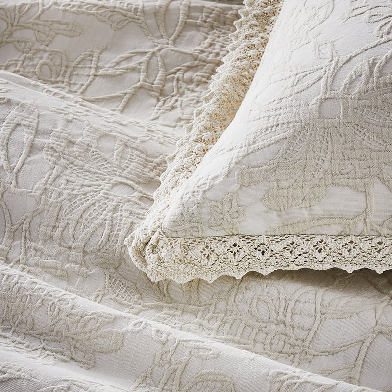Giselle Matelasse Ivory Quilt Cover