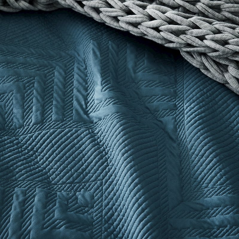 Virgo Atlantic Quilted Quilt Cover