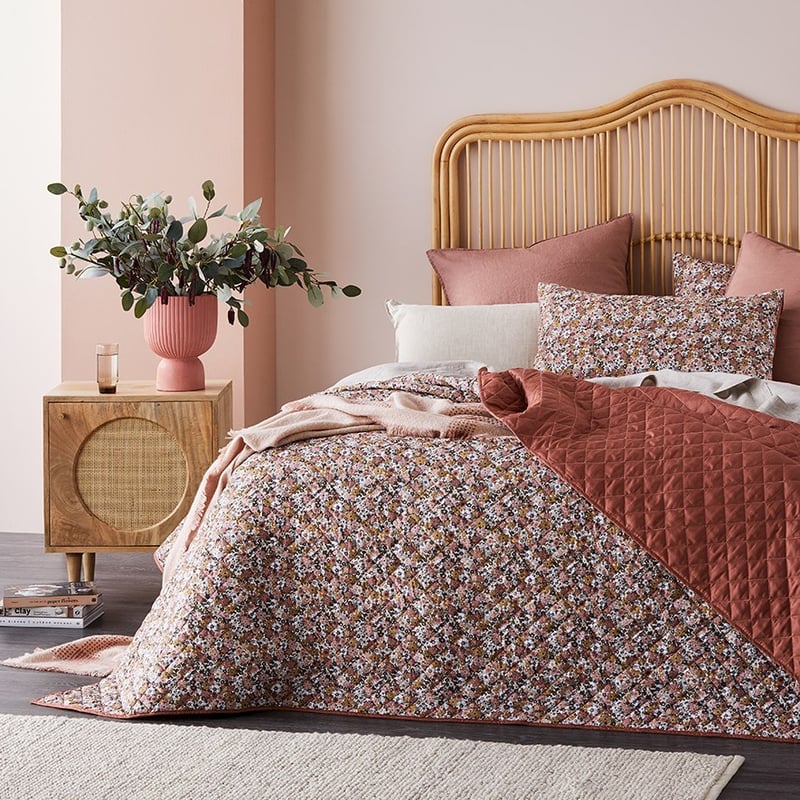 Retro Floral Coverlet