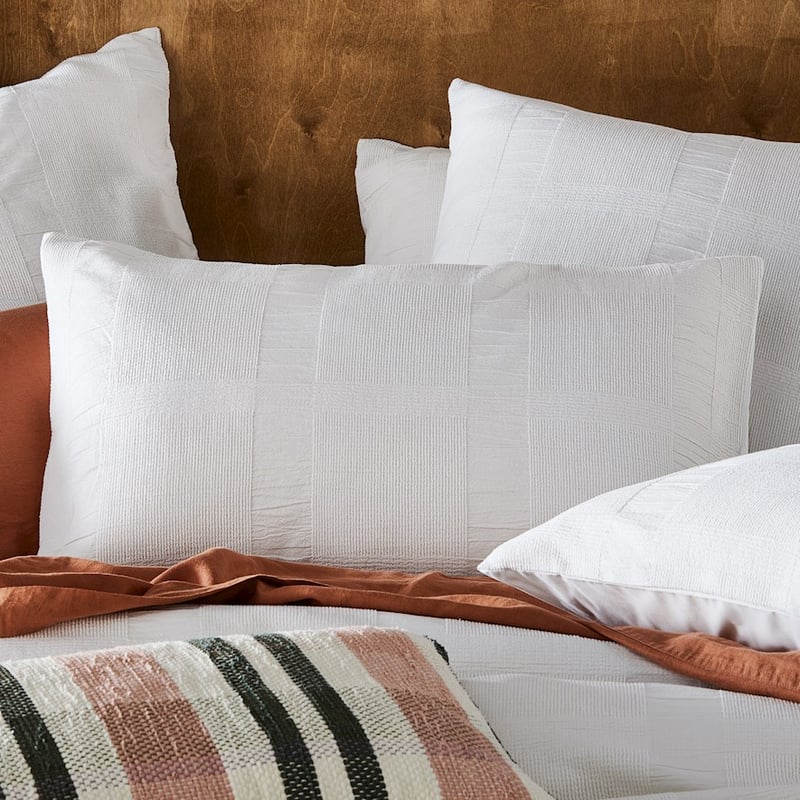 Chenille Check White Quilt Cover