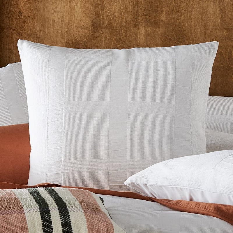 Chenille Check White Quilt Cover