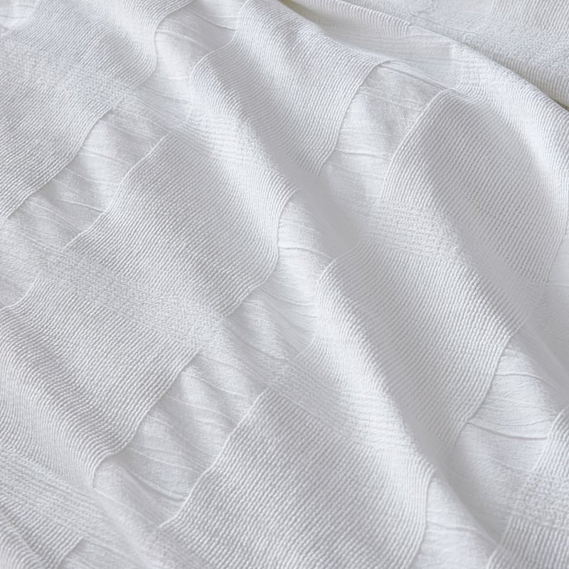 Chenille Check White Quilt Cover