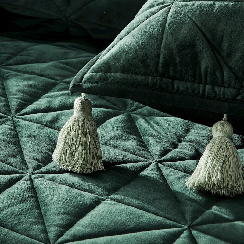 Stevie Velvet Quilted Emerald Coverlet