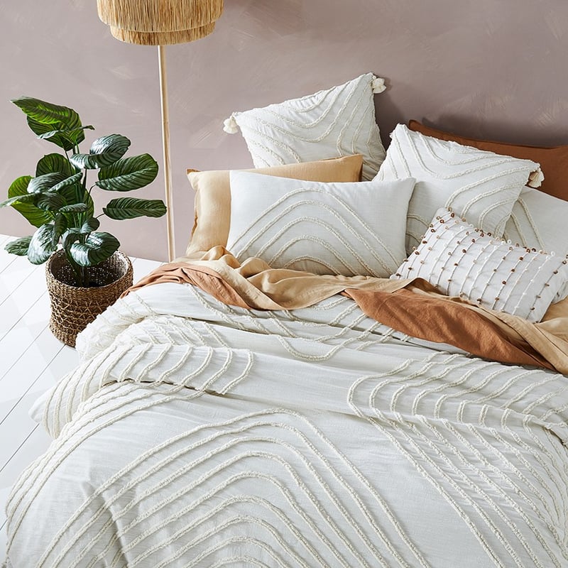 Ollie Tufted Vanilla Quilt Cover 