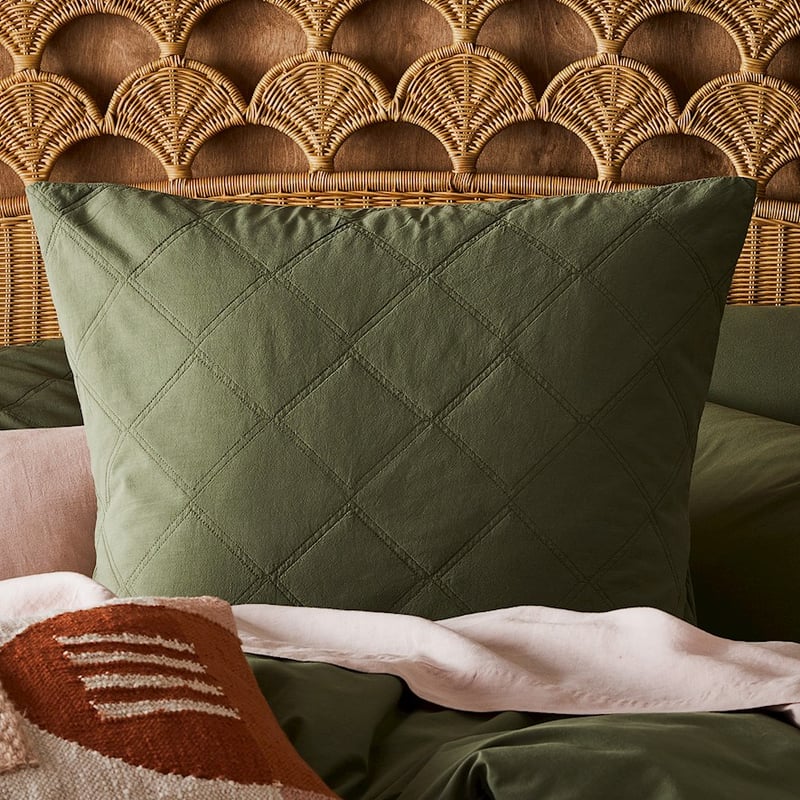 Stonewashed Cotton Bay Leaf Quilted Coverlet