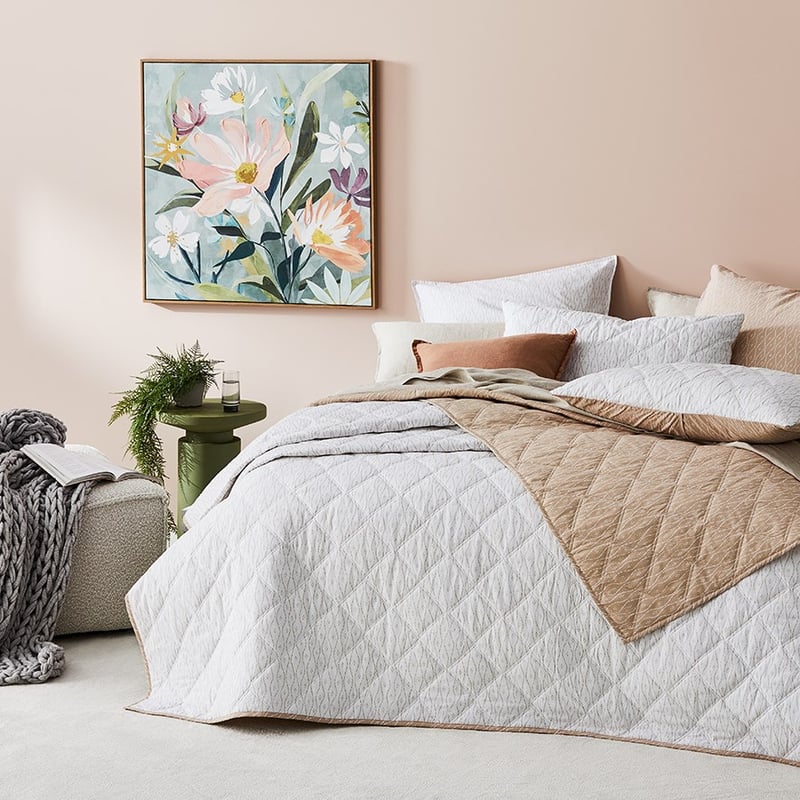Stonewashed Cotton Printed Nude Wave Quilted Coverlet
