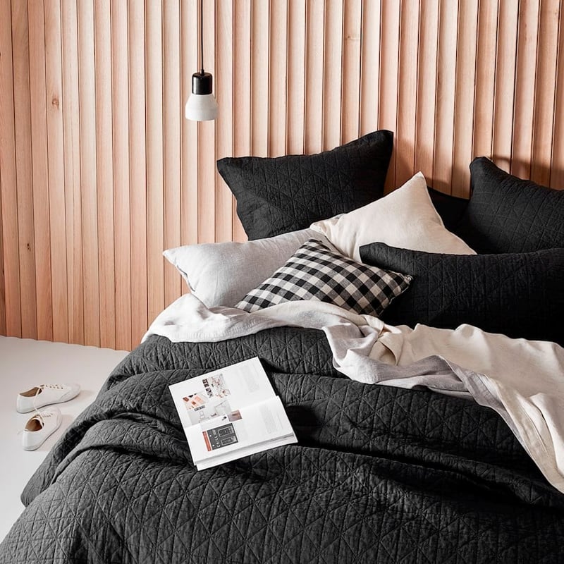 Vintage Washed Linen Onyx Quilted Quilt Cover Separates