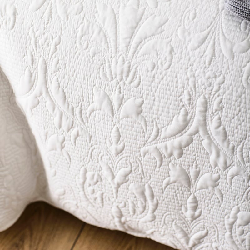 Madeline Quilt Cover Antique White