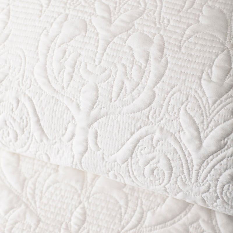 Madeline Quilt Cover Antique White