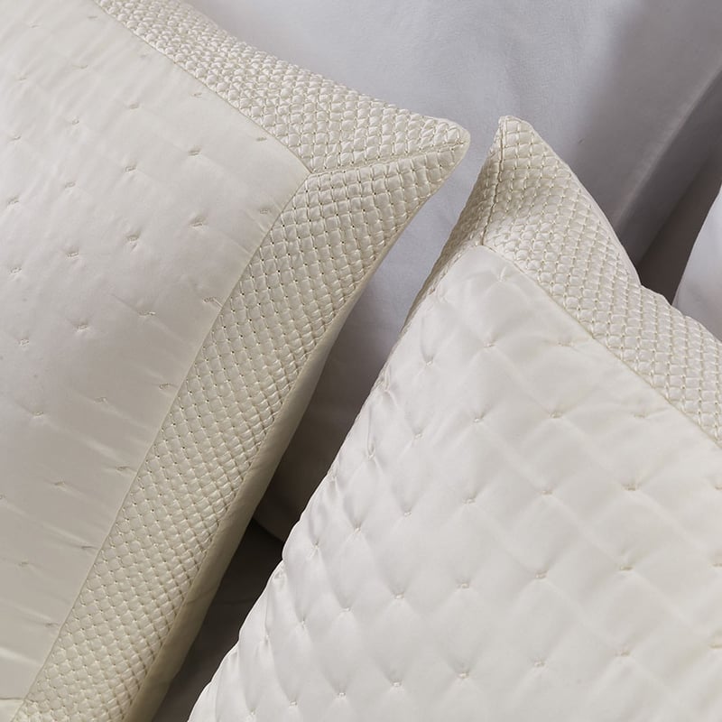 Waldorf Satin Coverlet Antique White