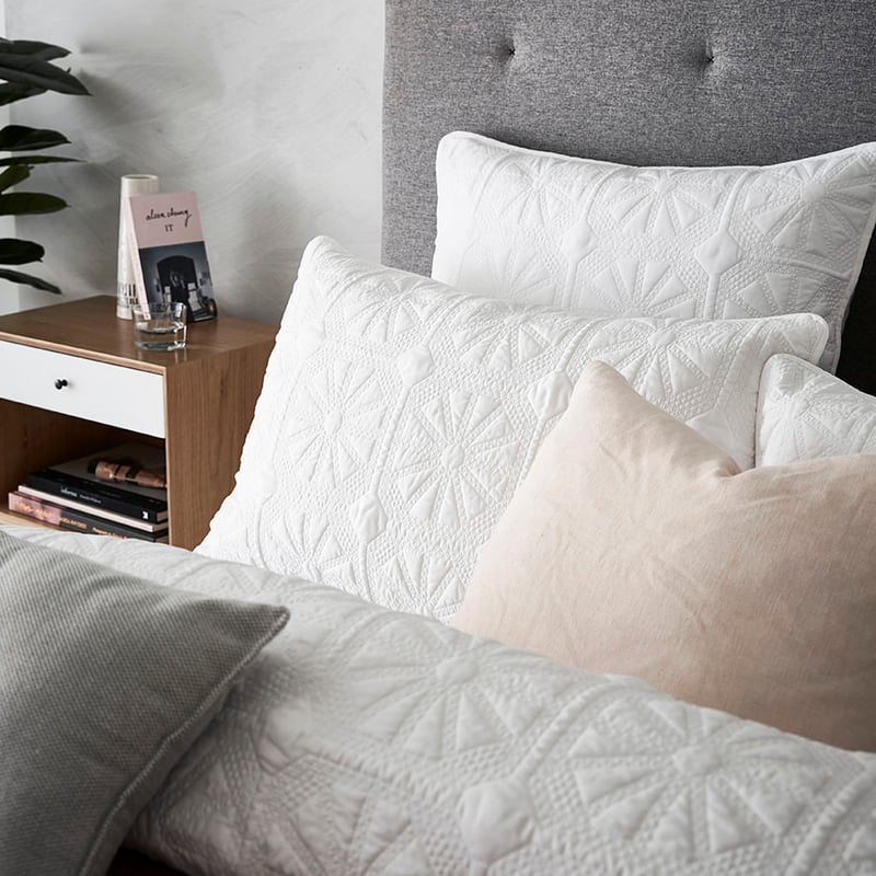 Meadow Quilted White Quilt Cover