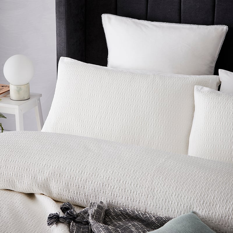 Maison Arles Coverlet White