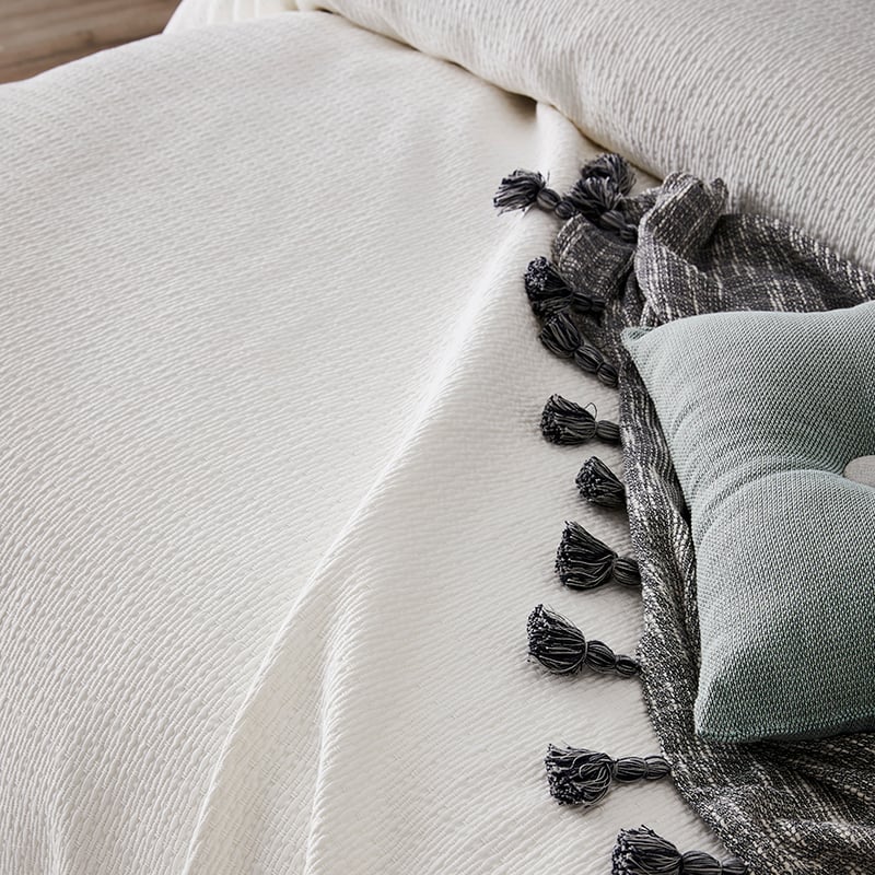 Maison Arles Coverlet White
