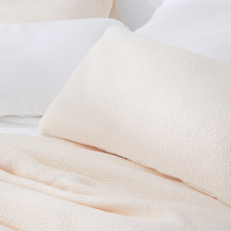 Lindy Klim Besakih Coverlet Pink Champagne