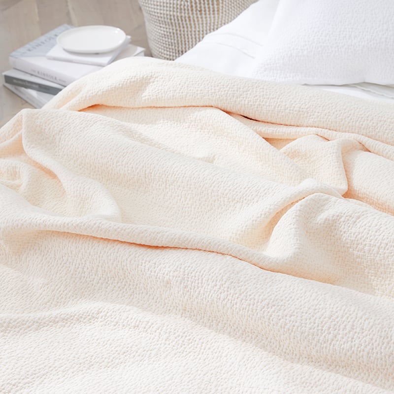 Lindy Klim Besakih Coverlet Pink Champagne
