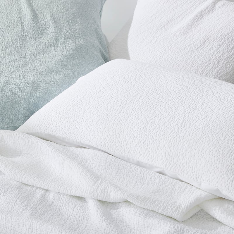 Lindy Klim Besakih Coverlet White