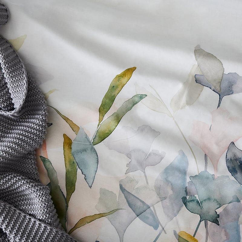 Silhouette Quilt Cover Set in Multi