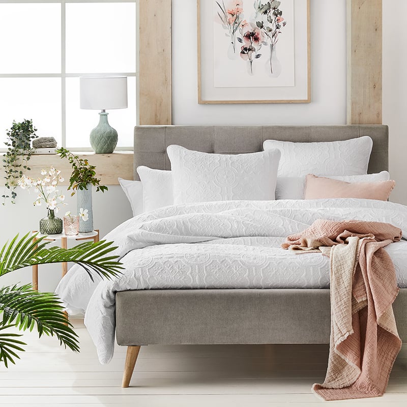 Juno Quilted Snow Quilt Cover