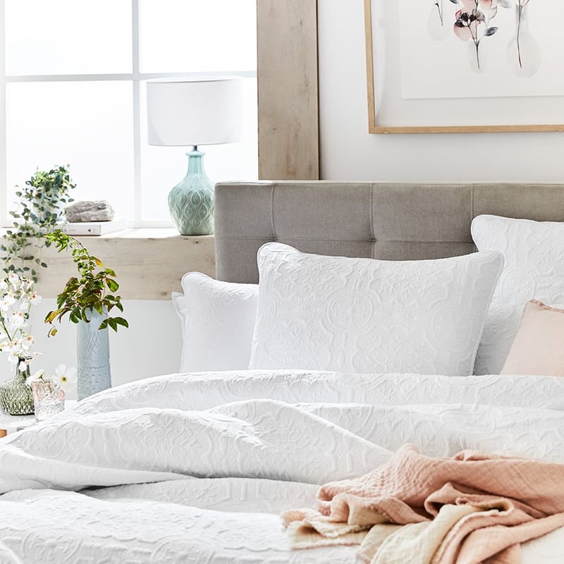 Juno Quilted Snow Quilt Cover