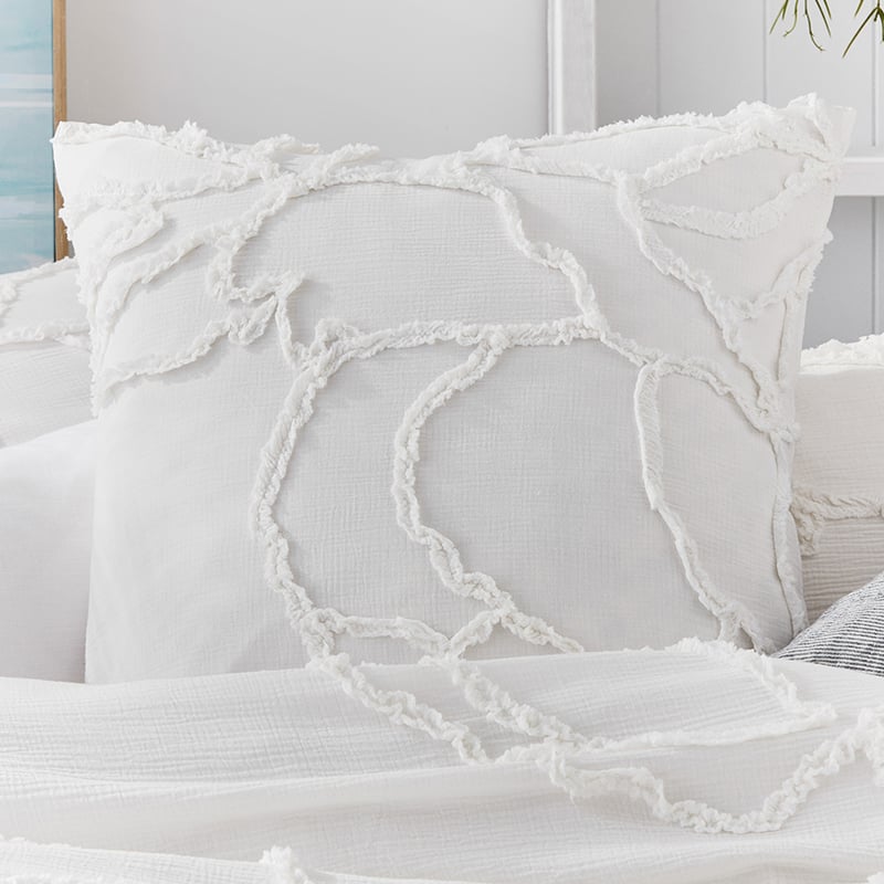 Darling Quilt Cover White