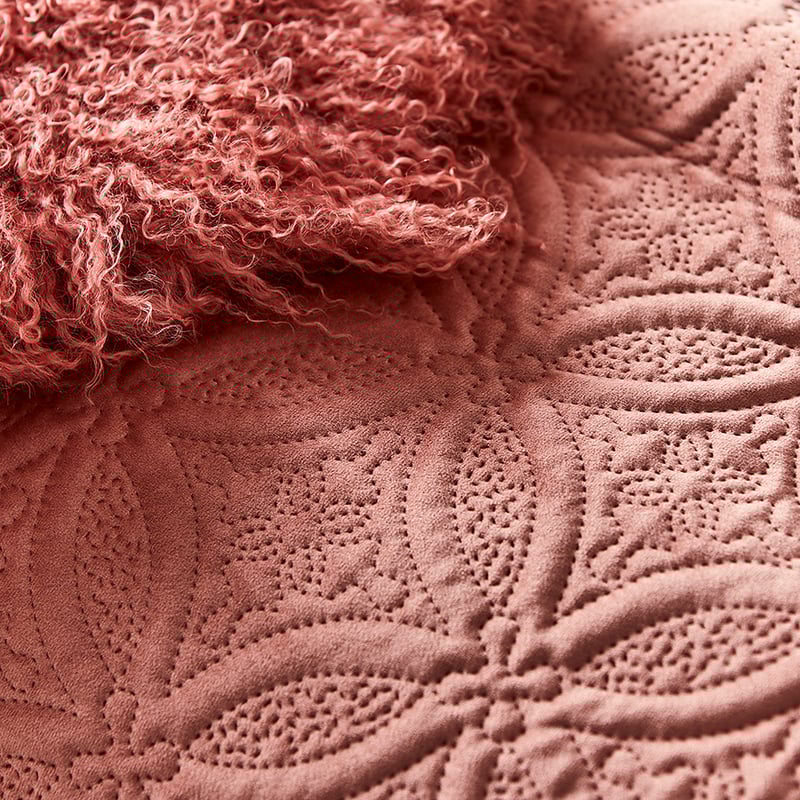 Winnie Quilted Velvet Vintage Rose Quilt Cover