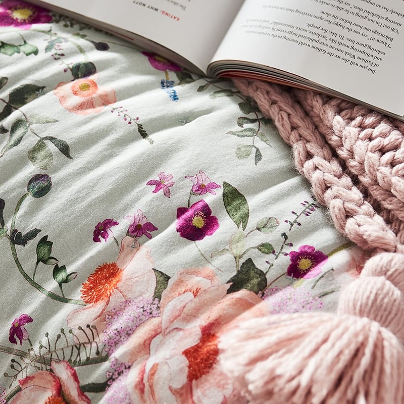 Precious Floral Sky Quilt Cover