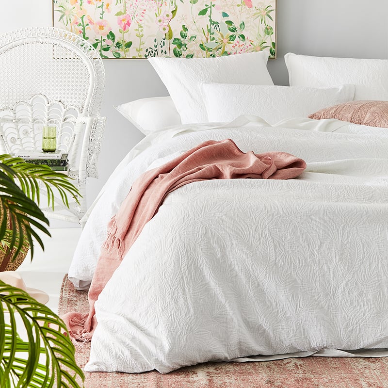 Java Matelasse White Quilt Cover