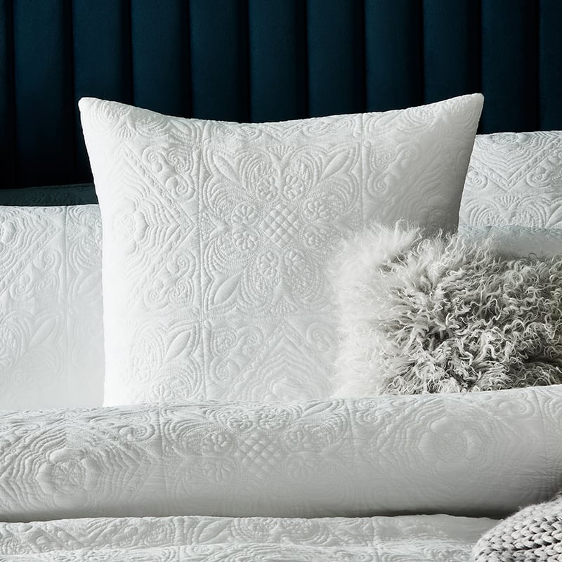 Mirage White Quilt Cover